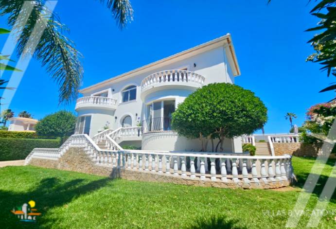 Almancil villa